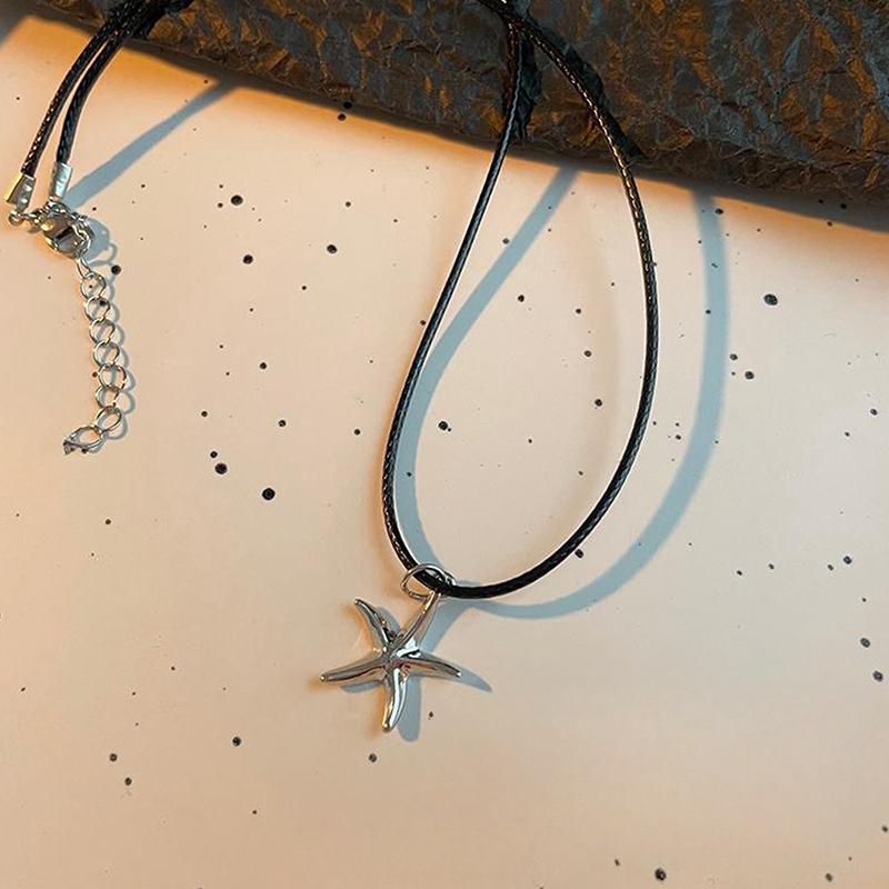 Retro Black Rope Heart Shell Pendant Necklace For Women Starfish Clavicle Chain Necklace Trendy Accessories Gift