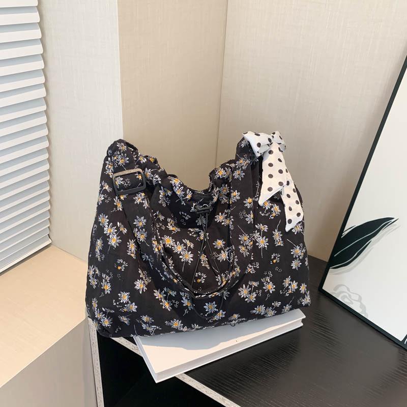 Stylish 2024 Korean Floral Canvas Tote Bag For Women With Spacious Design And Trendy Appeal