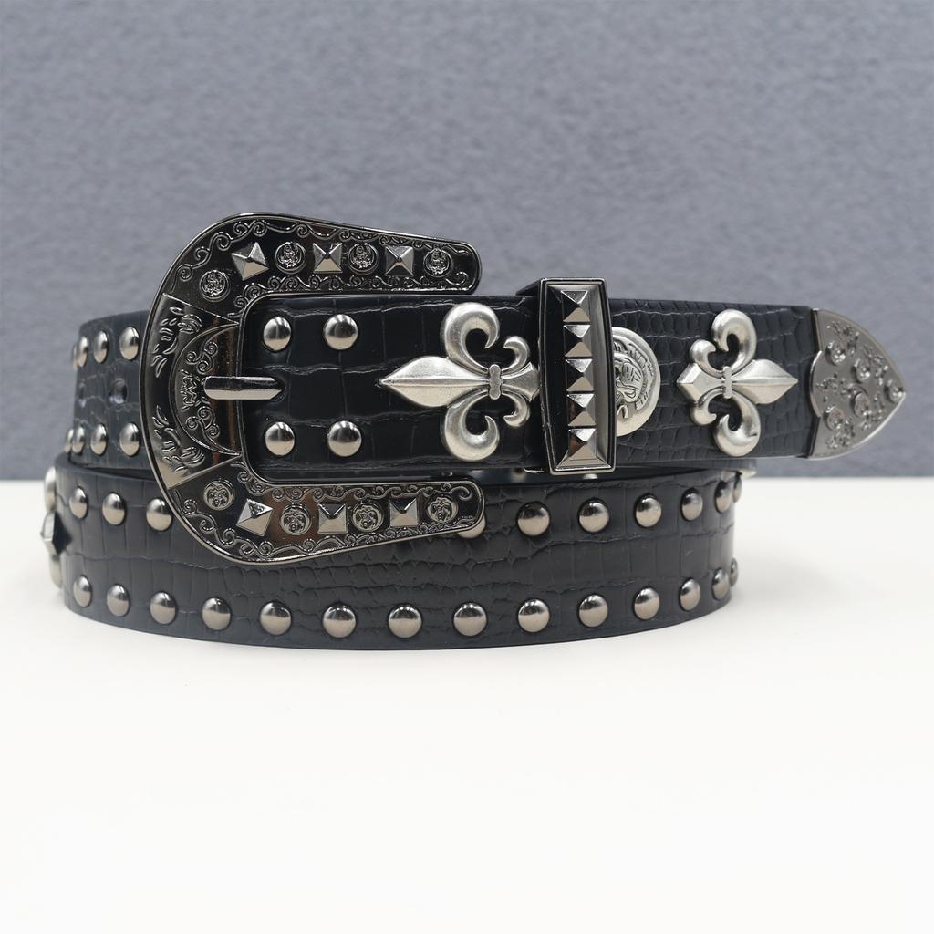 Cross Gothic Rivet Belt Metal Pyramid Belt for Men and Women Punk Hardware Jeans Belts Designer Belt Female Belts