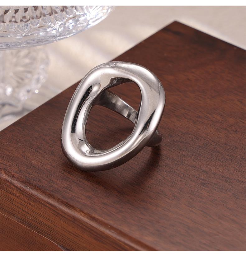 INS Korean Minimalist Geometric Hollow Irregular Round Gold-Plated Titanium Steel Ring