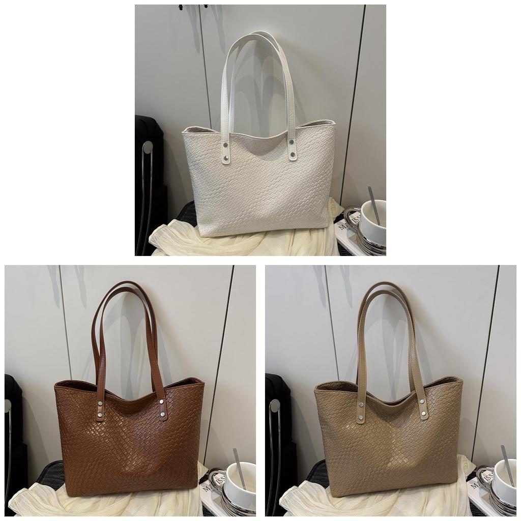 Womens Casual Tote Bag With Pu Material And Inner Zipper Pockets For School