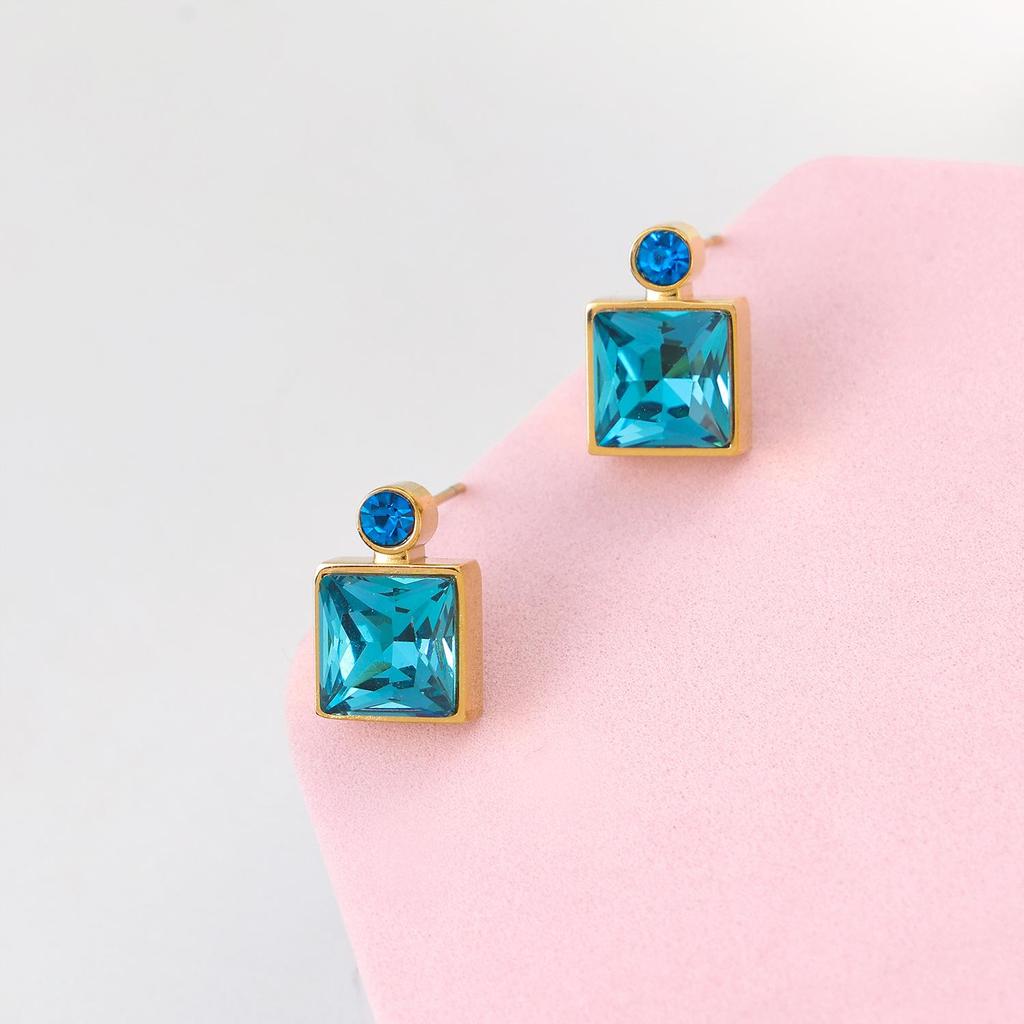 Elegant Square Perfume Bottle Necklace & Exquisite Earrings Set - Niche Design, Fashion-Forward, Unique Personality Jewelry