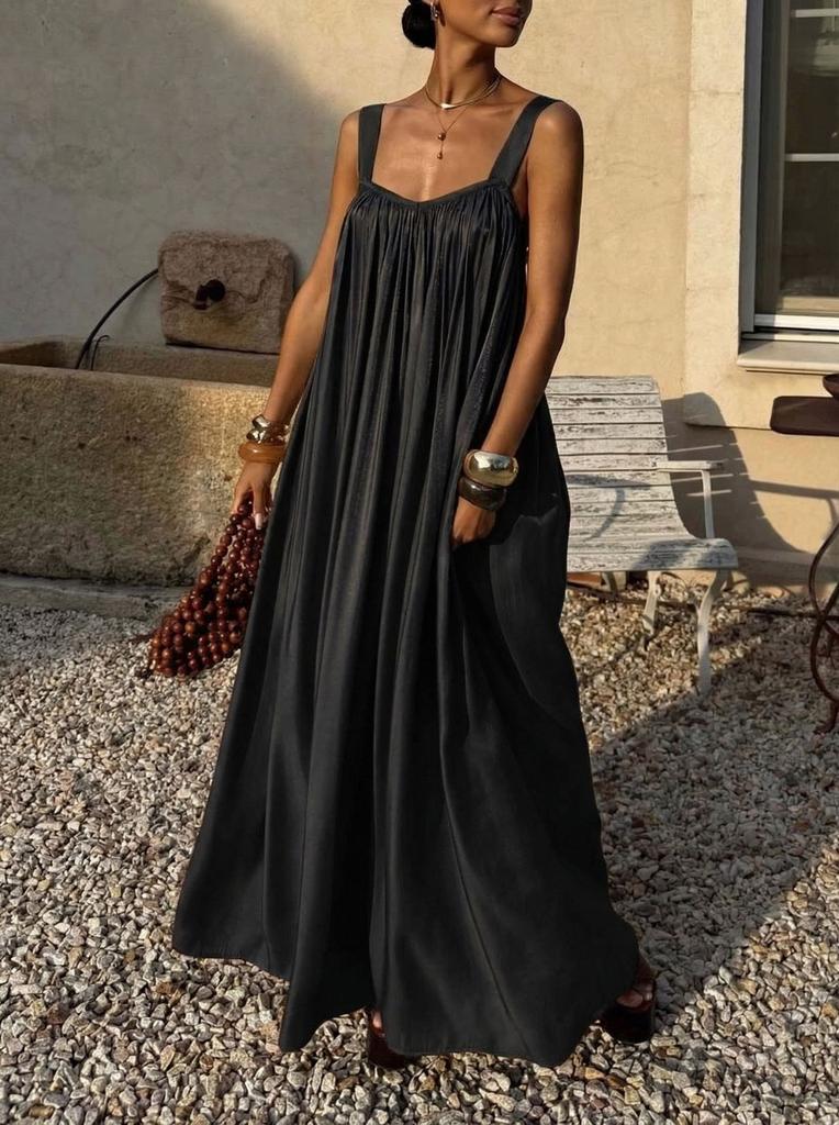 Fashionable Women's Back Hollow Vacation Women's Dress French Elegant Pleated Suspender Long Dress