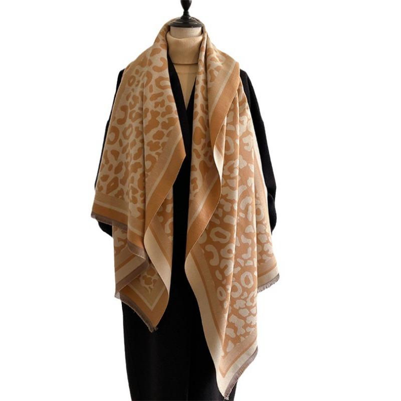 Elegant intellectual style thickened winter shawl women autumn and winter travel versatile multi-functional warm scarf leopard print scarf