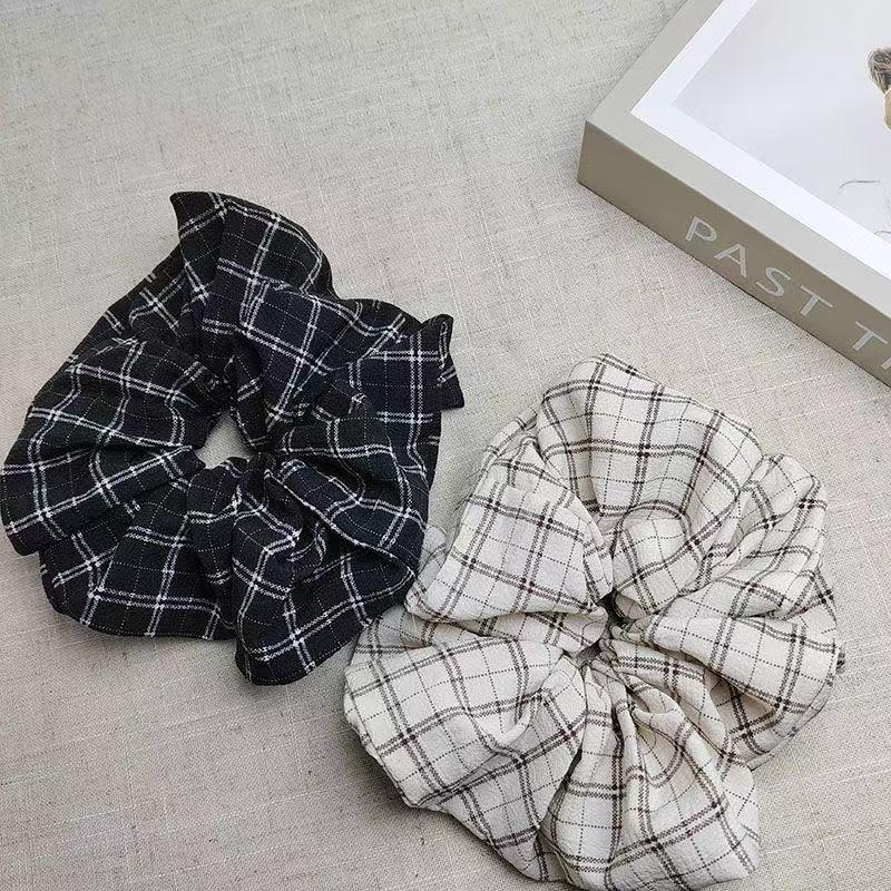 Vintage Plaid Scarf Hair Tie Set: Elegant Women's Oversized Plaid Scarf and Hair Tie Accessories