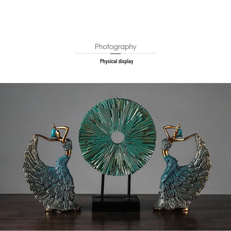 European Luxury Peacock Dancer Resin Ornament for Home and Wedding Decor