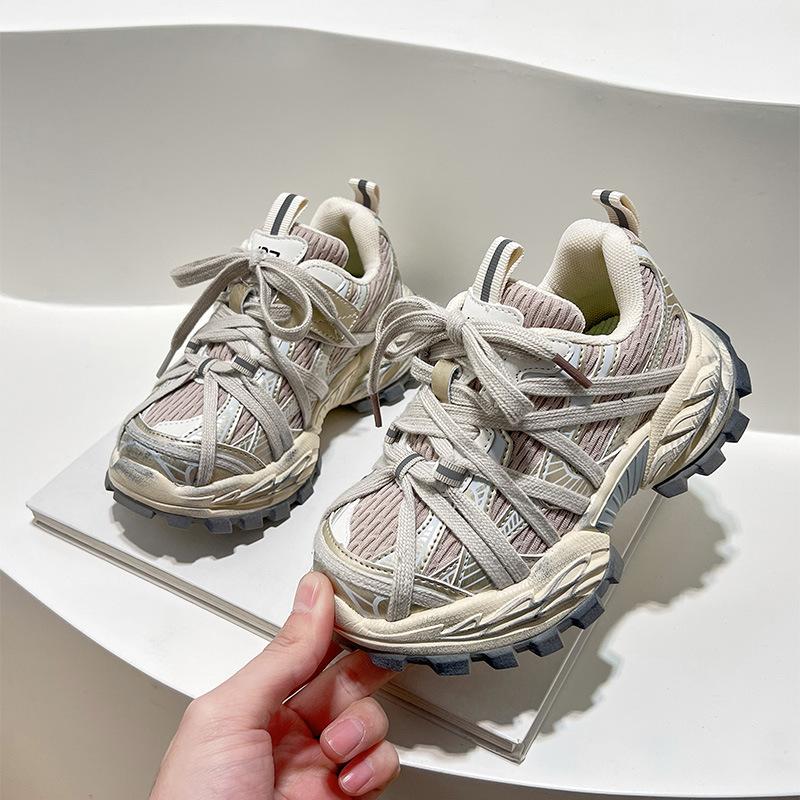 

Модне дитяче взуття Просте дитяче спортивне взуття Ретро жіноче повсякденне взуття Взуття для хлопчиків на м якій підошві Нековзне сітчасте взуття для дівчаток 23insole15.3cm бежевий