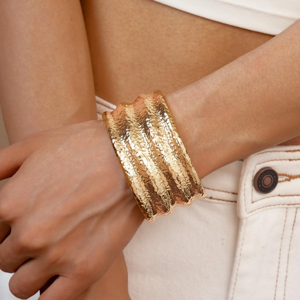 Unique Metal Wide Open Bangle Alloy Minority Design Cuff Bangles Wrinkle Shape Jewelry Accessories Exaggerated Bracelet Women