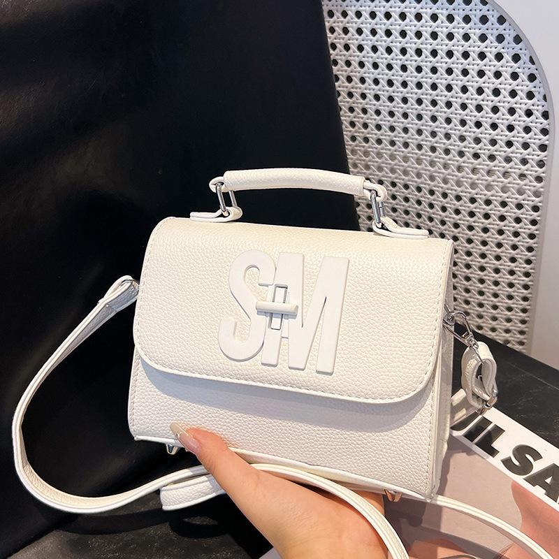 

Small bag new trend fashion shoulder bag niche versatile letter small square bag білий