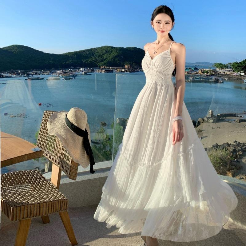 Temperament Lace White Dress Women's Summer Seaside Vacation Waist Suspender Skirt Backless Beach Skirt Fishing Dating Skirt