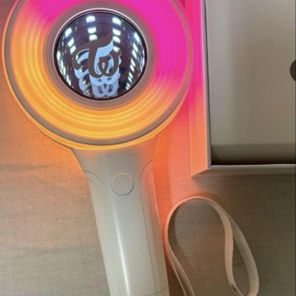[USED] TWICE White Gradient Light Stick