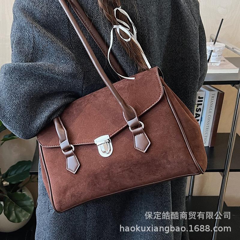 Temperament Versatile Premium Suede Exquisite Fashion Foreign Style 2025 Autumn Women's Shoulder Underarm Bag Handbag Bag