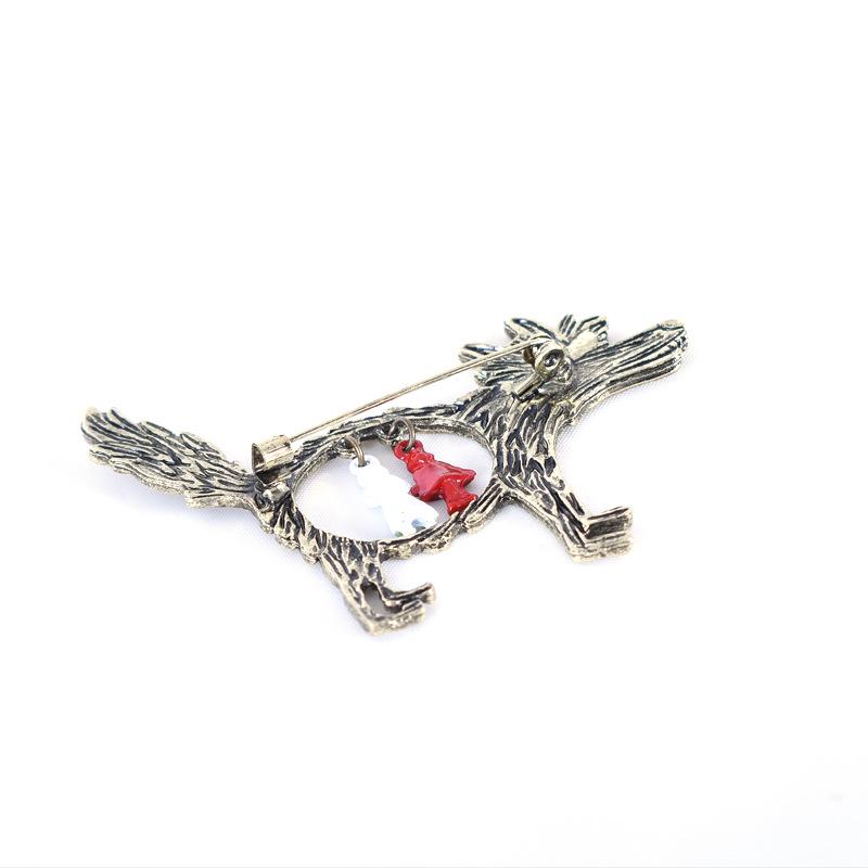 Retro Fairy Tale Little Red Riding Hood Doll Pin: European & American Hollow Jackal Brooch