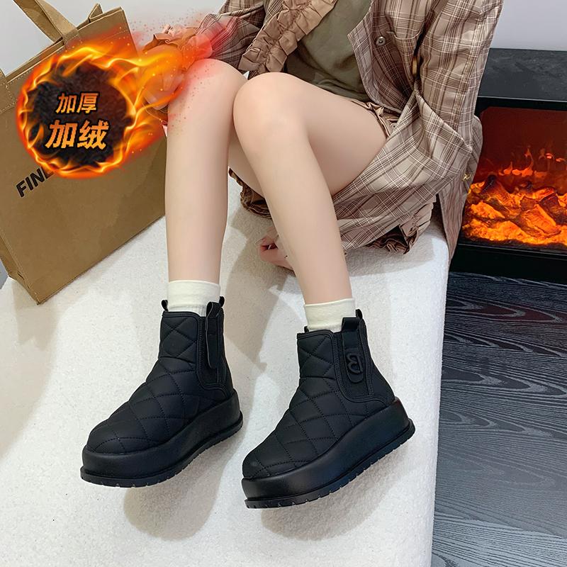 CRLAYDK Womens Winter Snow Boots with Warm Fur Lining Platform Comfortable Ankle Booties Ladies Outdoor Waterproof Walking Shoes
