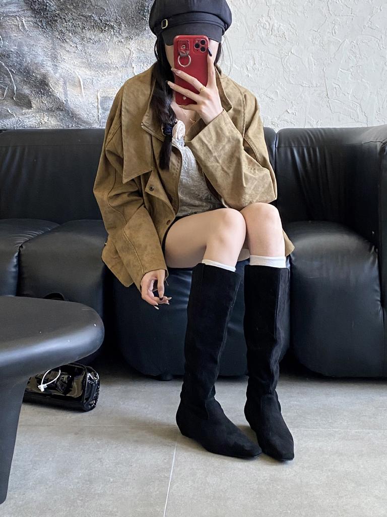 Guangzhou 2025 Autumn and Winter New European and American Retro But Knee Fashion Boots Women's Simple Pointed High Boots