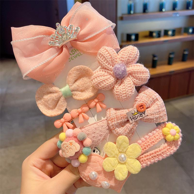 Cute Plush Butterfly Hair Clips for Girls - 2025 Style Duckbill Hairpins for Kids