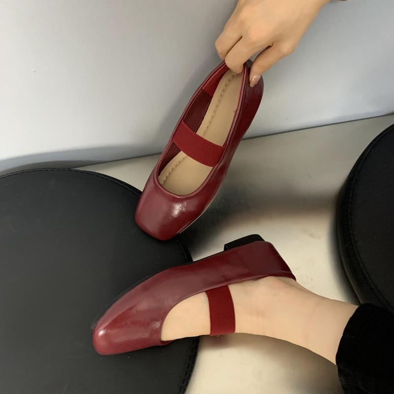 Hot Selling 2025 Elegant Autumn Women's Flat Shoes Wine Red Versatile Ladie Shoe Fashion Simple Women's Leather Shoes Square-toe
