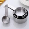 Elegantes Edelstahl-Messbecher-Set Mit Präziser Skala Zum Backen Und Kochen