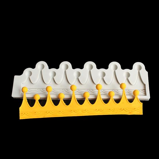 Temperature Resistant Candy Mold Reusable Lightweight Crown-shaped Chocolate Cake Silicone Mould