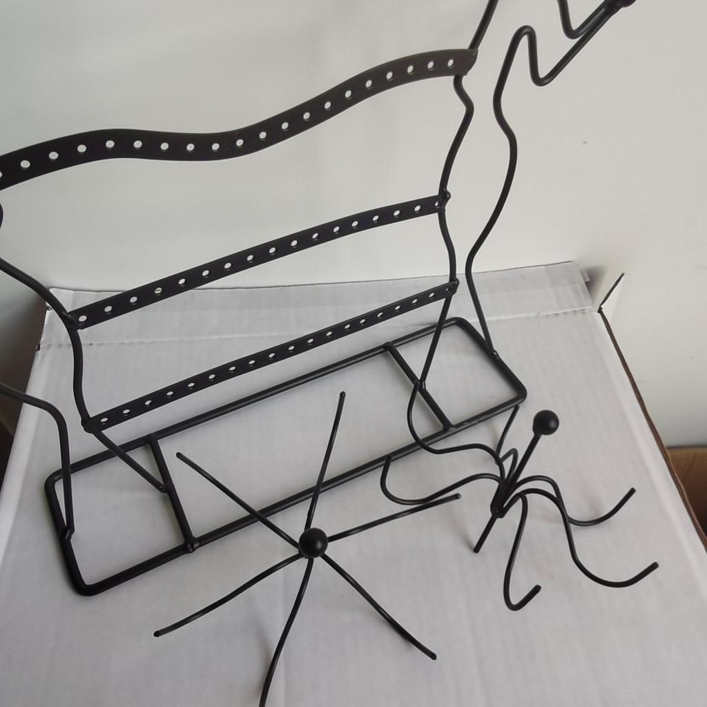 Vintage Iron Rotating Jewelry Rack: Necklace Bracelet Earring Hanging Organizer 360° Swivel Display Stand for Jewelry & Accessories