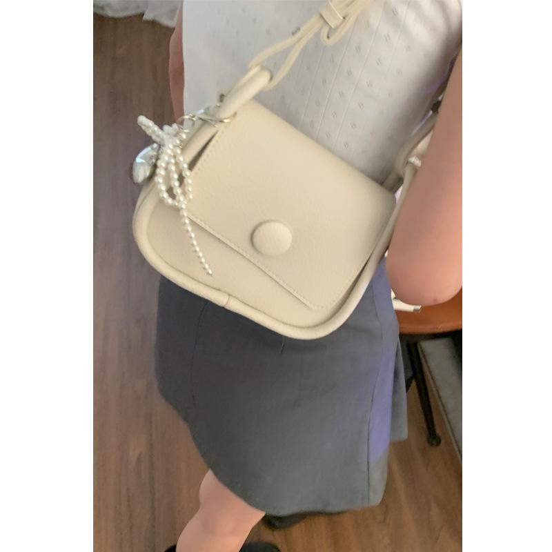 

Niche texture underarm bag summer women s bag 2025 new simple small square bag versatile shoulder messenger bag