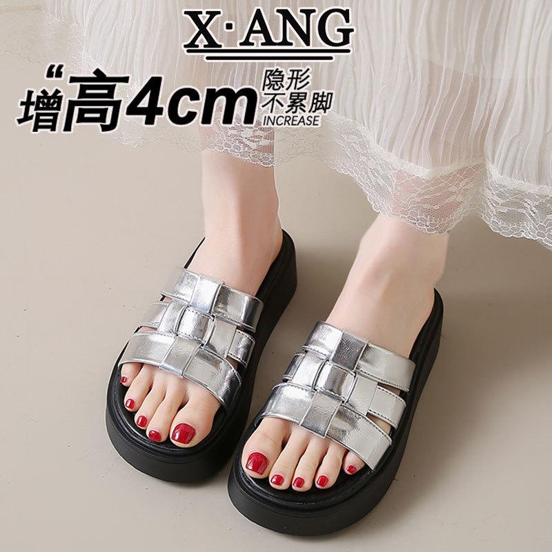Leather platform slippers women can wear with skirts, sandals, beach one-word cool slippers in summer
