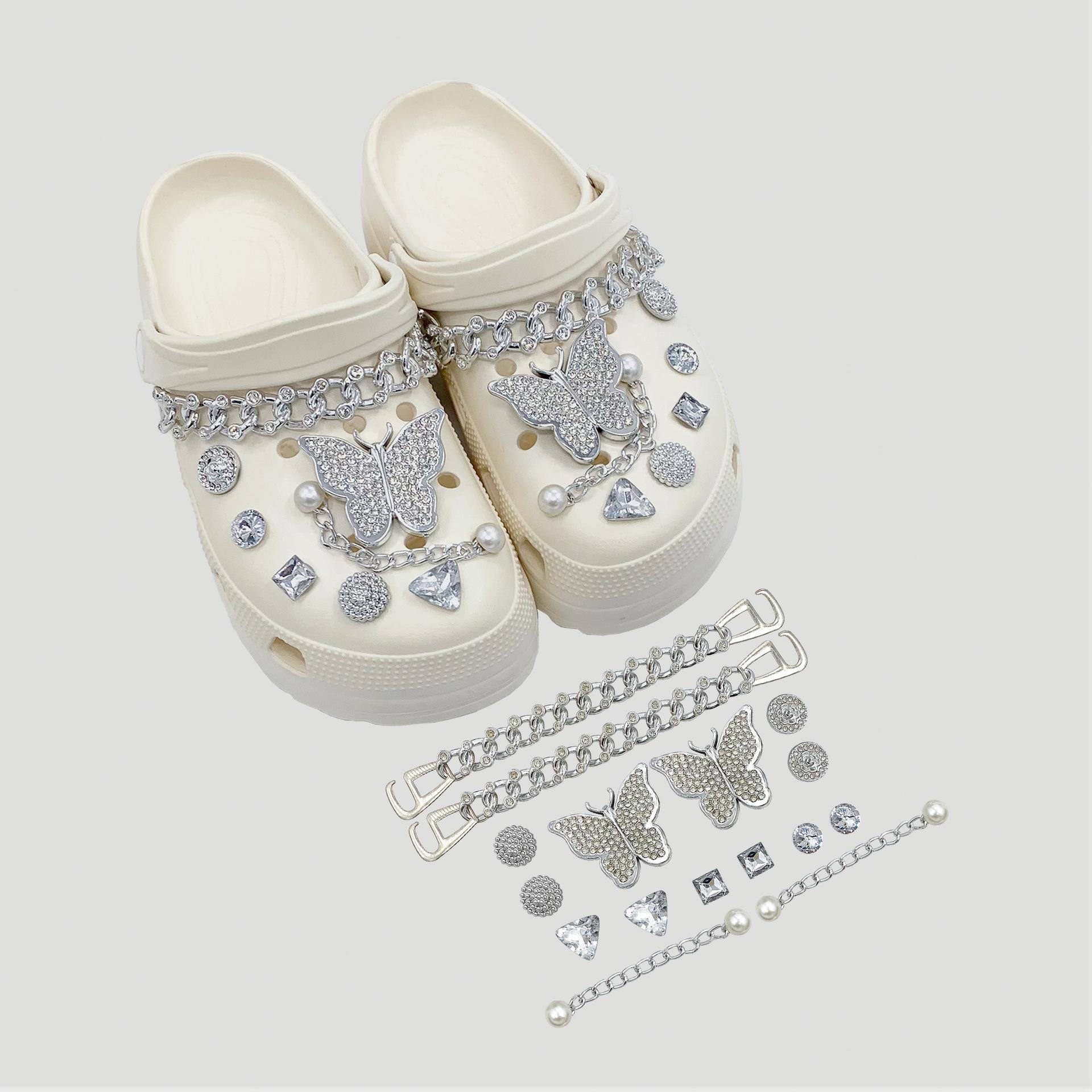 

Съемная подвеска-бабочка из жемчужной цепочки для обуви с отверстиями XM-0008 (without shoes)