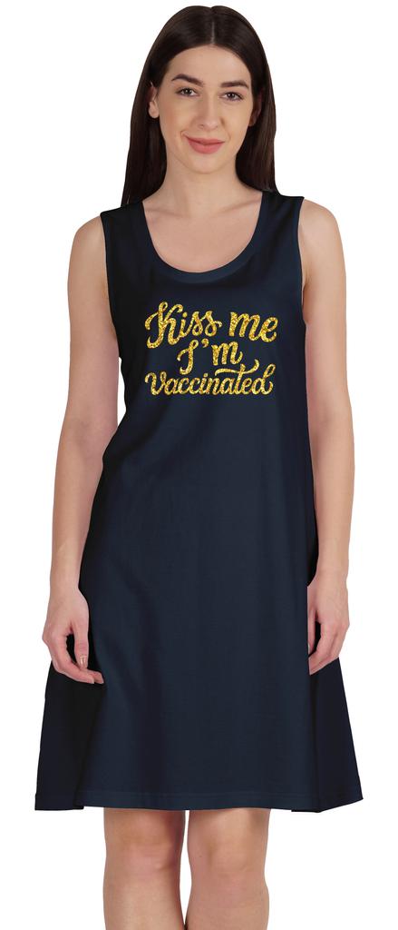 Inkmeso Kiss Me I  M Vaccinated T-shirt Funny Pro Vaccine Summer Scoop Neck