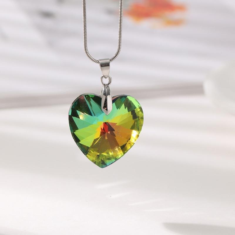 Glass Heart Pendant Necklace Simple Clavicle Chain Adjustable Collar Necklace Jewelry Stainless Steel Chain Necklace