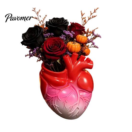 Spooky Theme Room Accessories Hand Holding Human Heart Organ Vase, Gothic Anatomical Shaped Resin Sculpture Halloween Desktop Flower Pot for