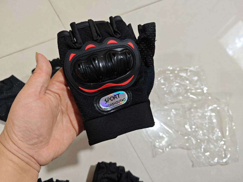 Men's Wear-resistant Anti-slip Outdoor Cycling and Racing Gloves - Long and Half Finger Options