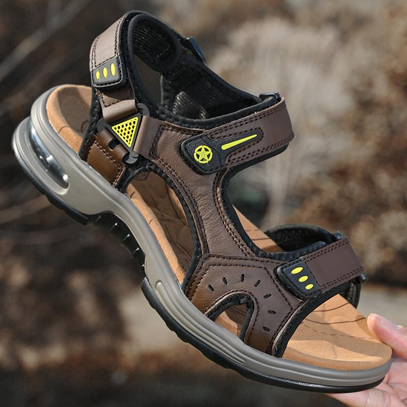 Fashion Classic Thick Soled Men Sandals Breathable Leather Sandalias Outdoor Antiskid Comfory Handmade Summer Men Beach Vacation Sandals
