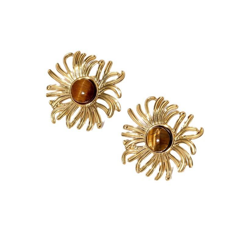 Hypoallergenic Luxury Temperament High-end Flower Stainless Steel Stud Earrings 18K Gold-plated Non-fading Retro Cold Wind Stud