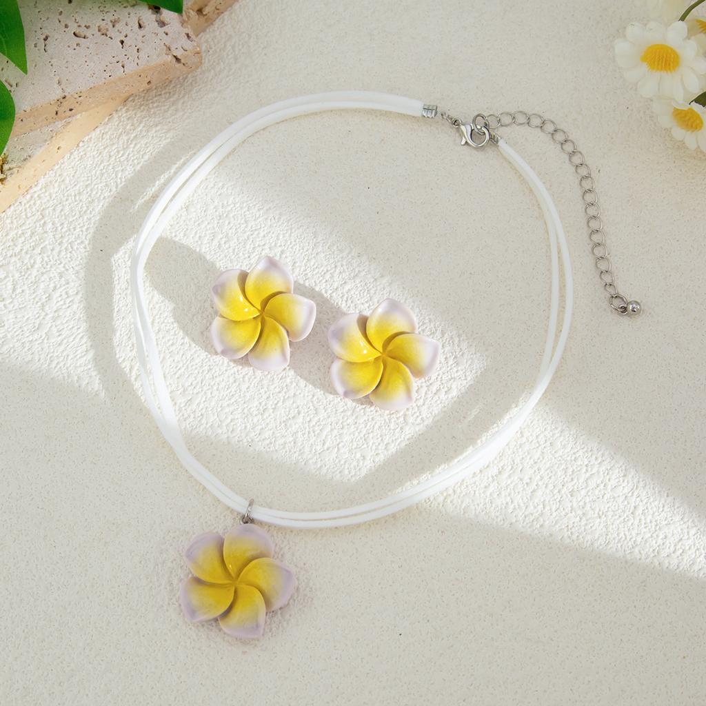 Accessories Cream Wind ins Summer Fashion Necklace Earrings Set Small Fresh Flower Dyed Necklace Accessories