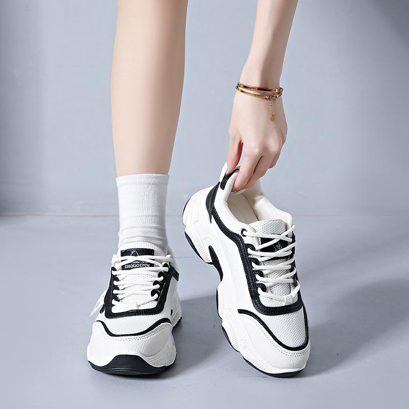 Fashion four seasons small height increase dad shoes 2025 autumn new color matching thick sole height increase sports and leisure shoes