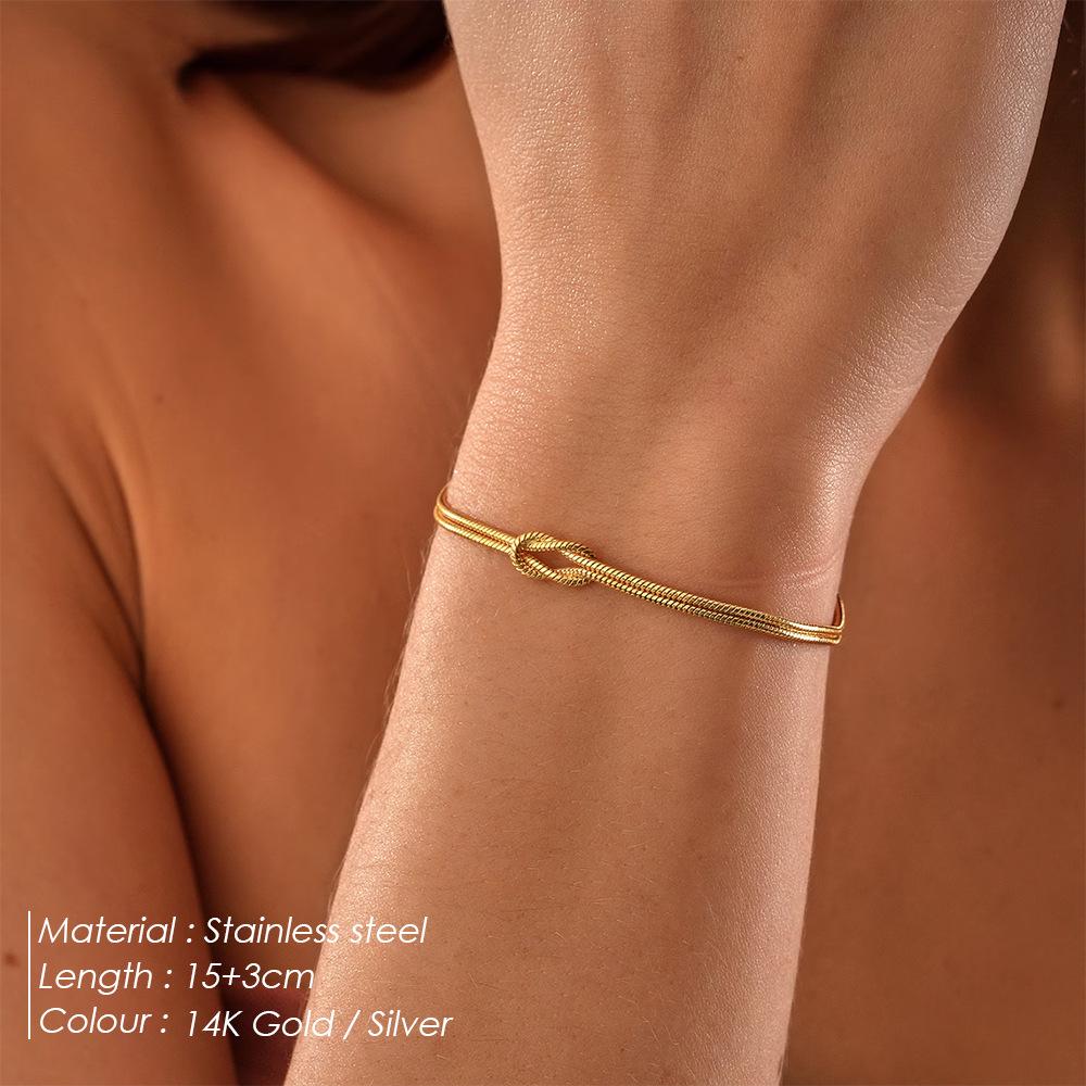 eManco European and American Style Snake Bone Knot Bracelet