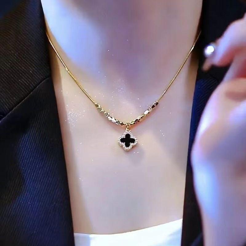 

Four-Leaf Clover Necklace Accessible Luxury Titanium Steel No Fading Ornament Minimalist Temperament Clavicle Chain Easiest for Match Elegant Women Broken Gold Double-sided Clover Necklace