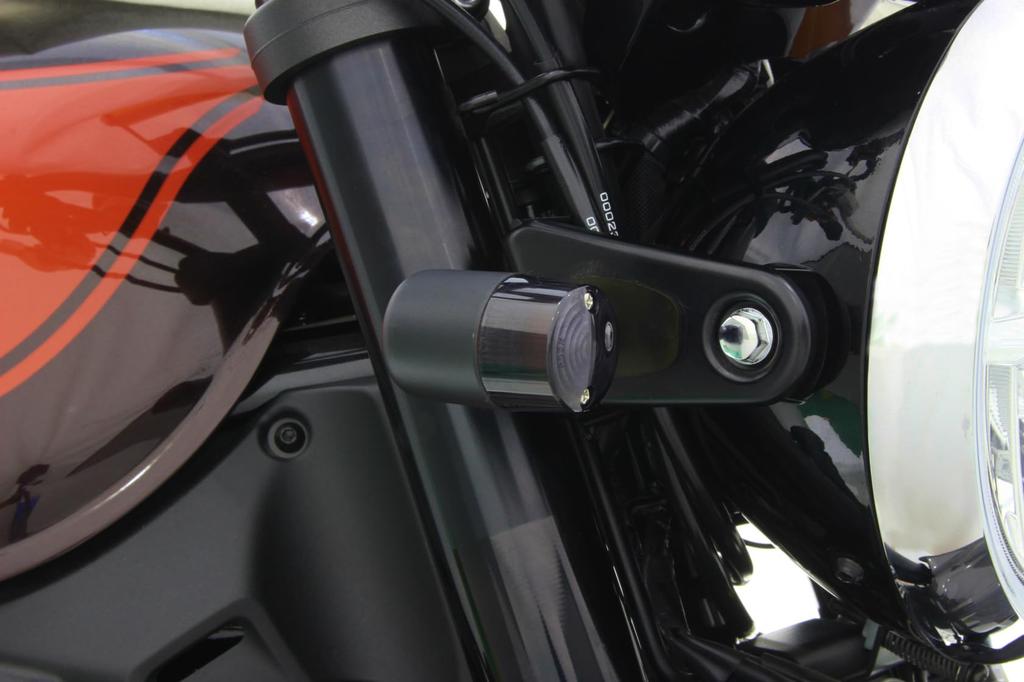 POSH FAITH Motorradblinker Klassischer Blinker-Kit für Z650RS Schwarzer Körper mit Rauchigem Teil Nummer Kit, Blinker Typ 71, Modell-Spezifisch Z900RS/CAFE