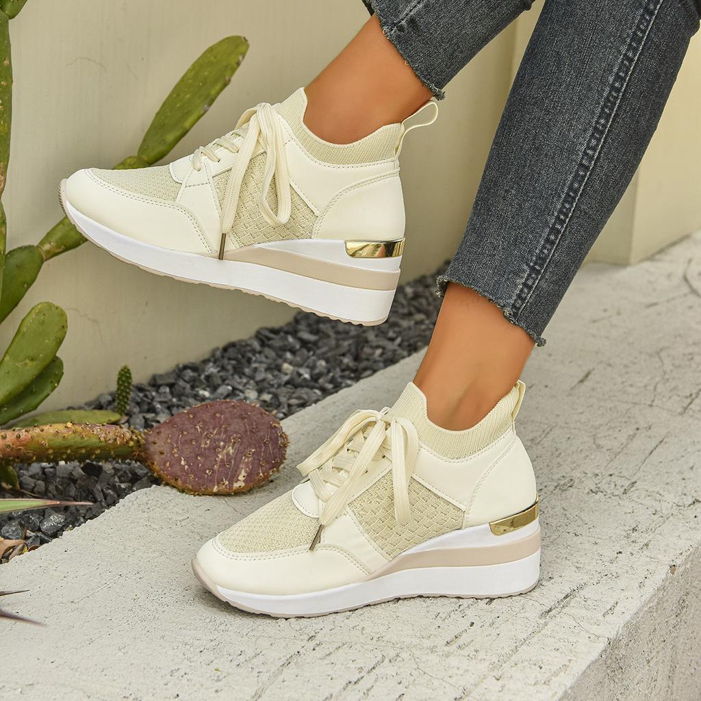 Mode Luxus Gestrickte Mesh Keilabsatz Sneaker Frau Markendesign Metall Hoher Absatz Netz City Laufschuhe Damen Atmungsaktiv Lässig Zapatos