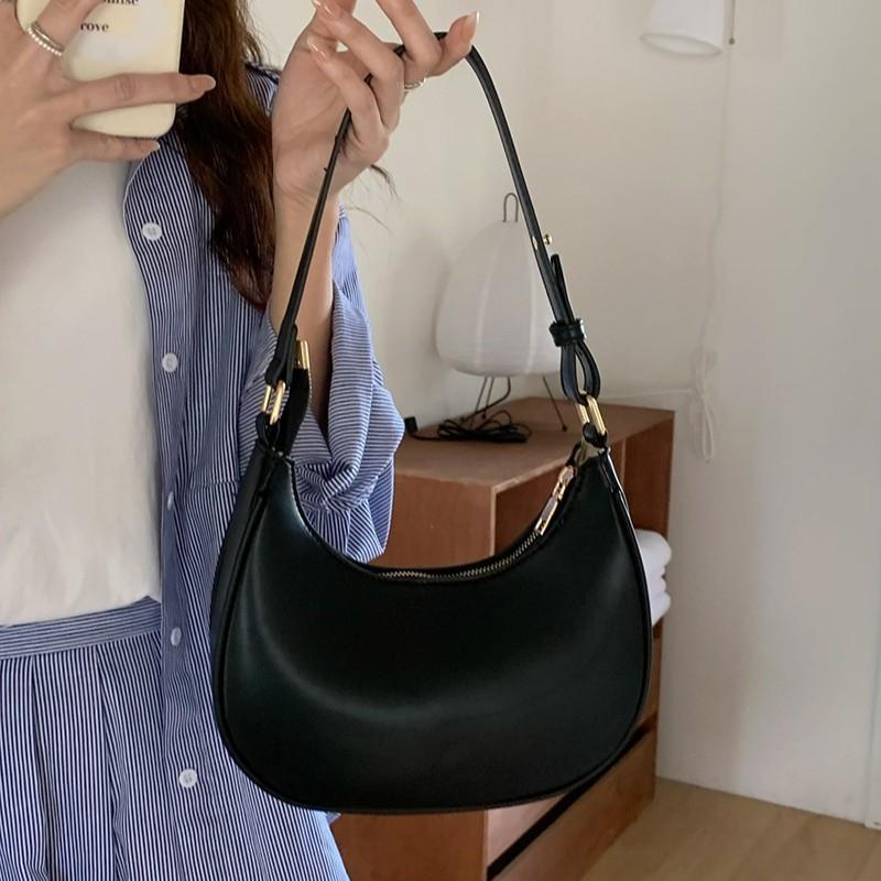 Mini Crescent Shoulder Bag Women PU Leather Crossbody Urban Minimalist Small Handbag Daily Use