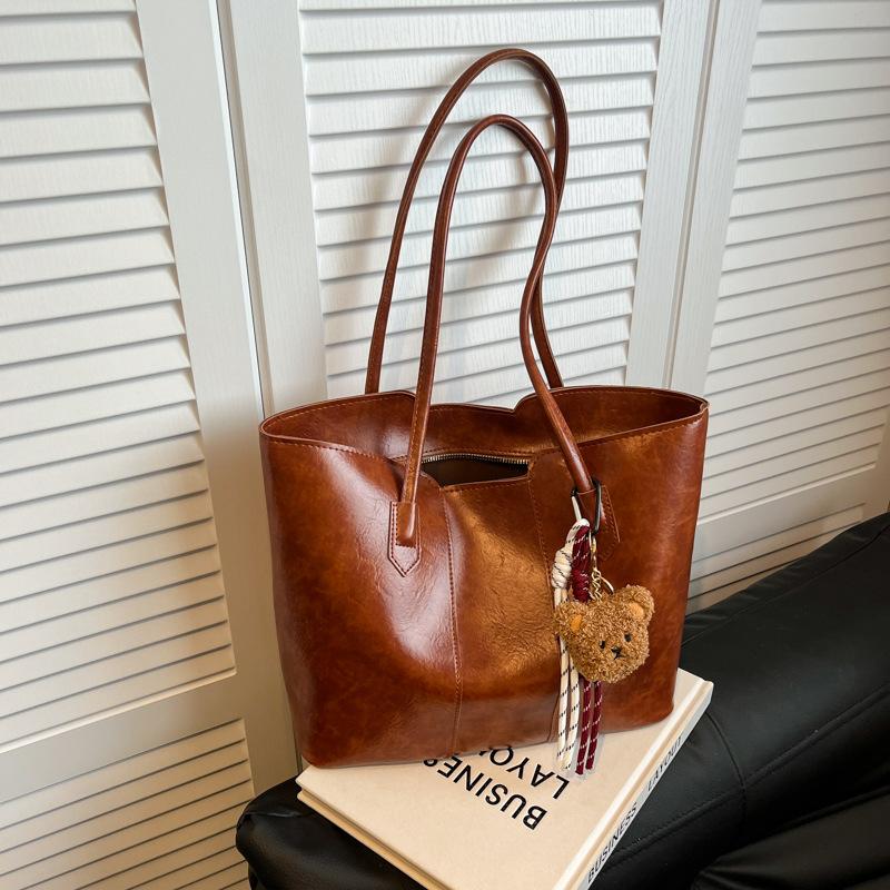 High Value Temperament Large Capacity Bag Women's 2025 New Autumn and Winter Light Luxury Shoulder Bag Casual Tote Bag