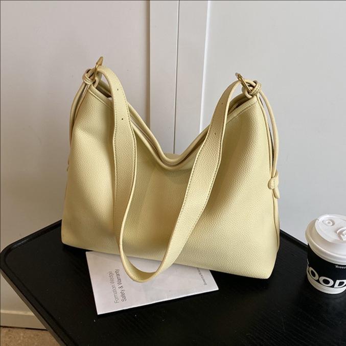 Commuter Bag Women's New Casual Versatile Shoulder Underarm Bag Large-capacity Messenger Bag
