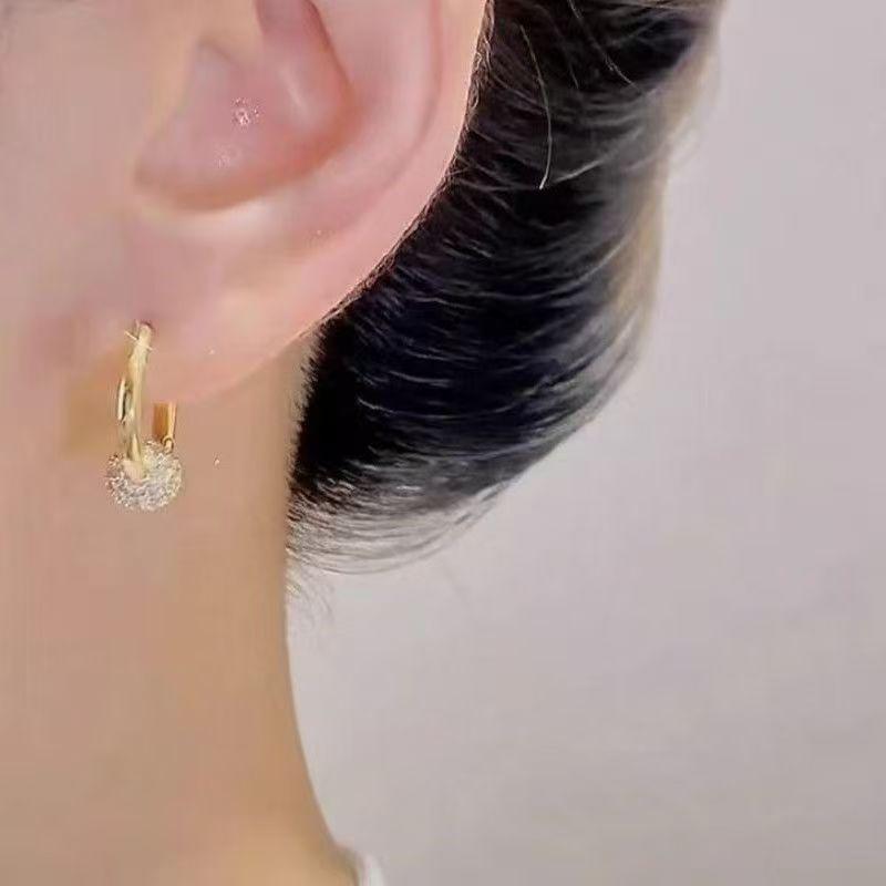 

Женские роскошные серьги-шары с бриллиантами, инкрустированные звездами 23402235503