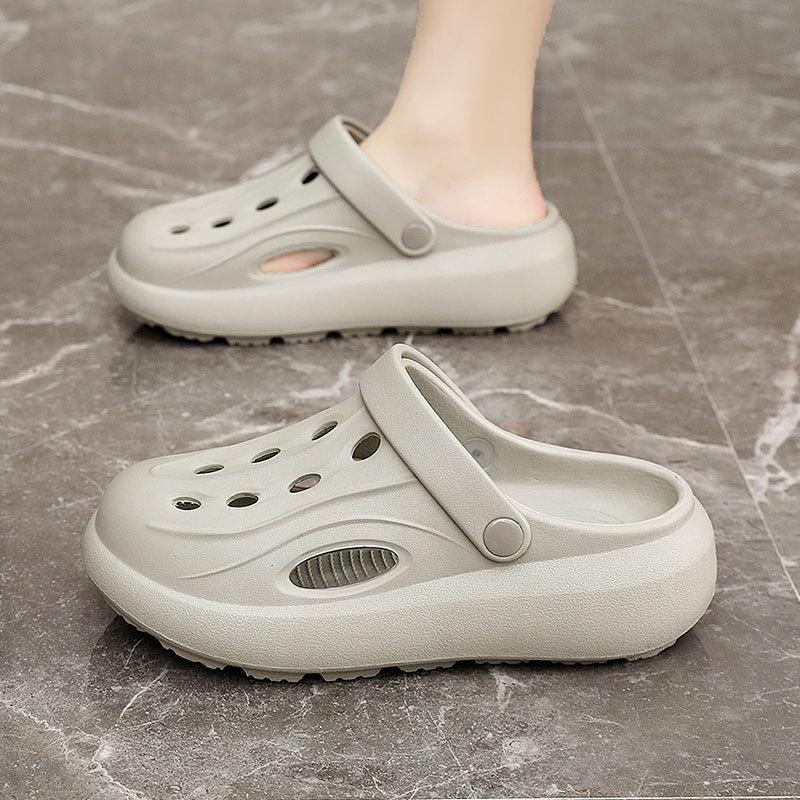 LR Hausschuhe neue Sommer Lochschuhe tragen dicke Sohle weiche Sohle Mori Erhöhung Hausschuhe