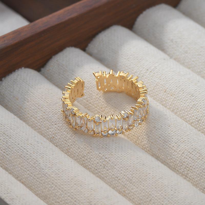 New  Light Luxury Copper Full Zircon Adjustable Ring for Women's Banquet Wear Collection Jewelry 2024