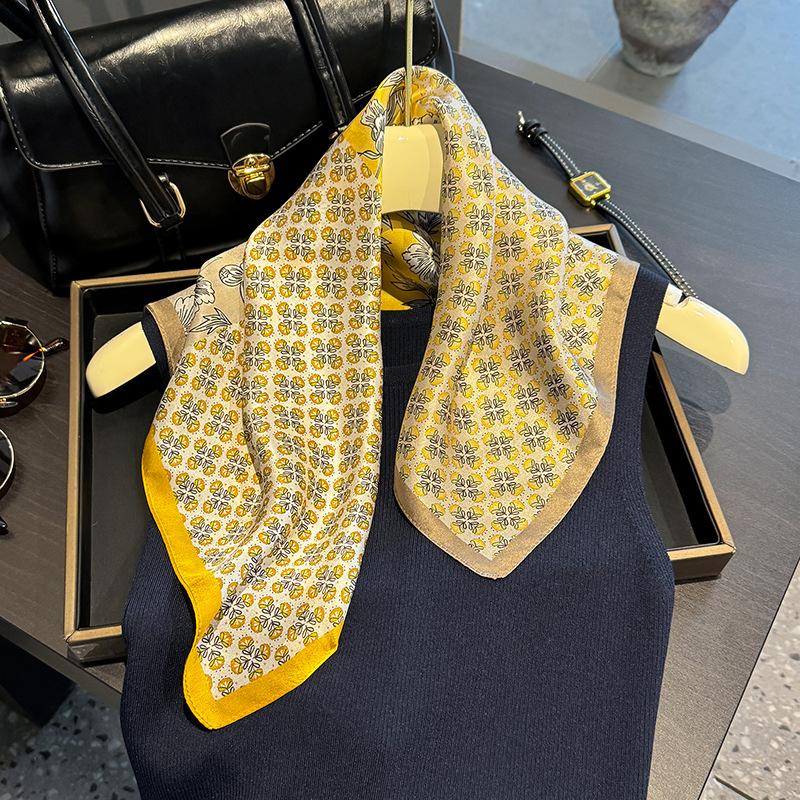 New mulberry silk scarf thin small square scarf spring and summer splicing retro high-end women's silk printing scarf