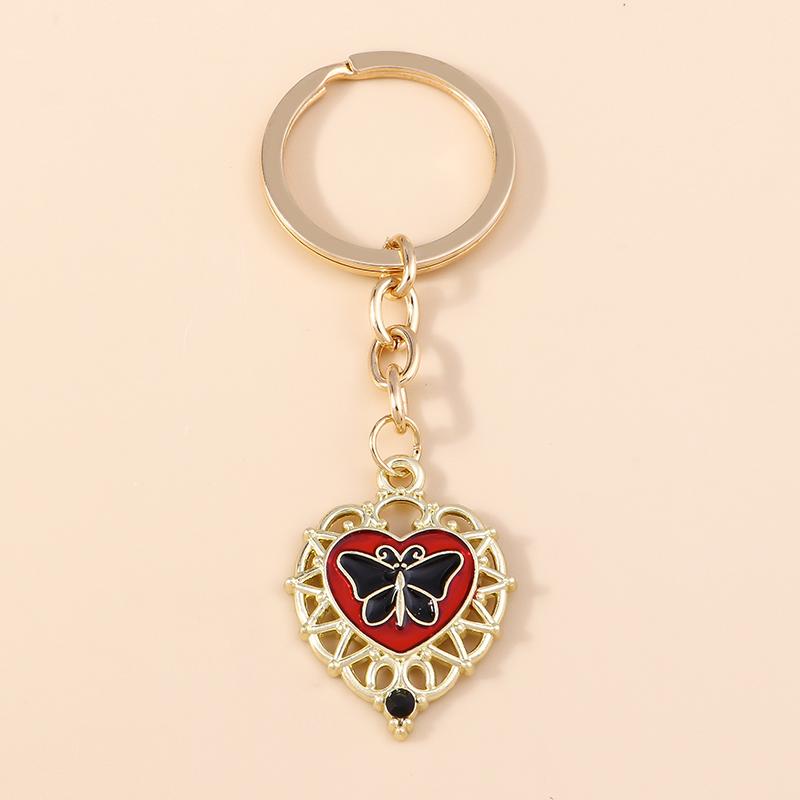 Retro Metal Gothic Love Heart Keychain Charms Steampunk Key Rings Pendant for Women Men Bag Decor  DIY Jewelry Gift