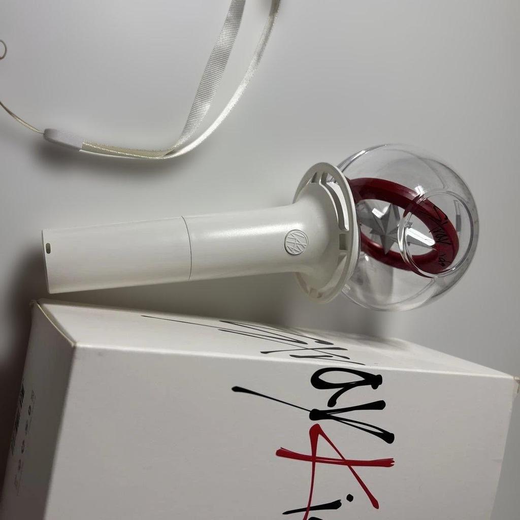 [USED] Stray Kids SKIZ Penlight Ver.1 (Old Style)