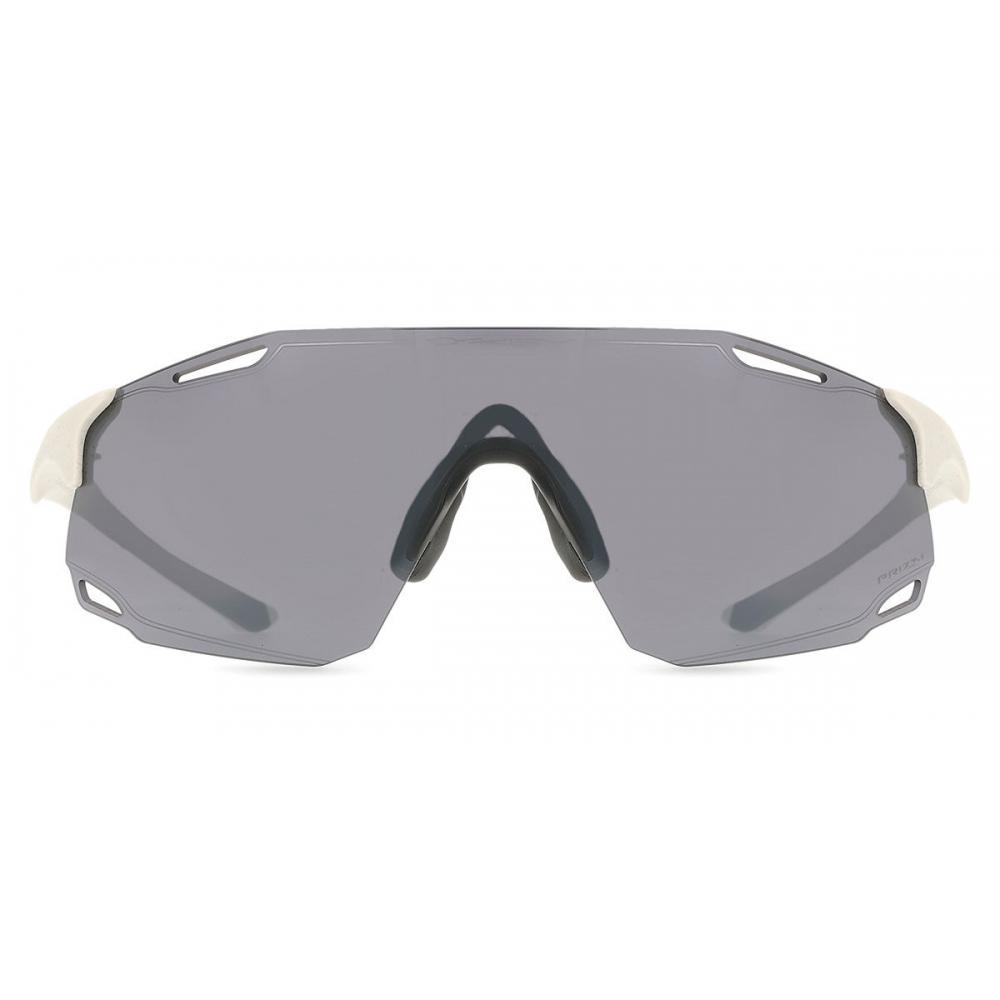 

Oakley Oo9513d Cybr Dyno Азиатская посадка 951305 Солнцезащитные очки унисекс 139-1-125