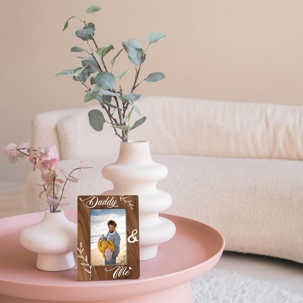 Daddy Gift from Daughter Son, Daddy & Me Photo Frame, Holds 4 x 6 Inch Photo, Farmhouse Wooden Picture Frame Gifts, Dad Birthday Gifts Idea, Father's